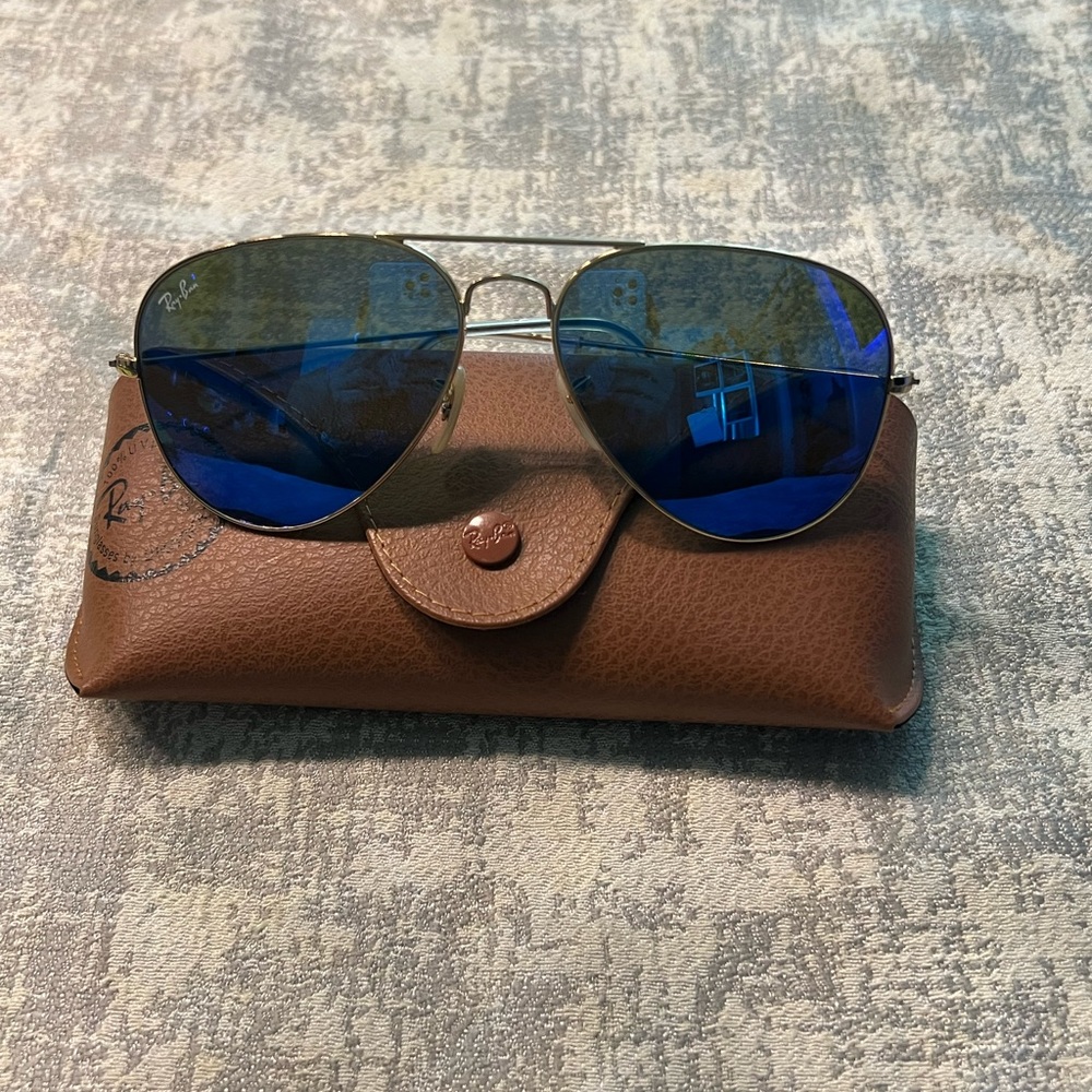 Ray-Ban Aviator Sunglasses with Deep Blue Lenses